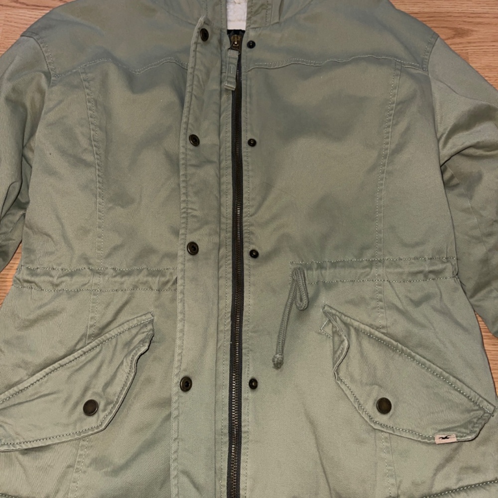 Women’s Hollister Light Green Sherpa Lined Jacket / Coat with Hood - Picture 5 of 7